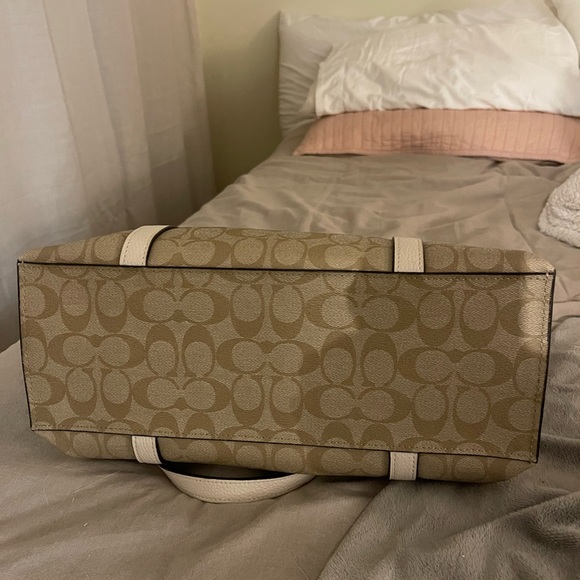 Large Coach Tote - Picture 3 of 7